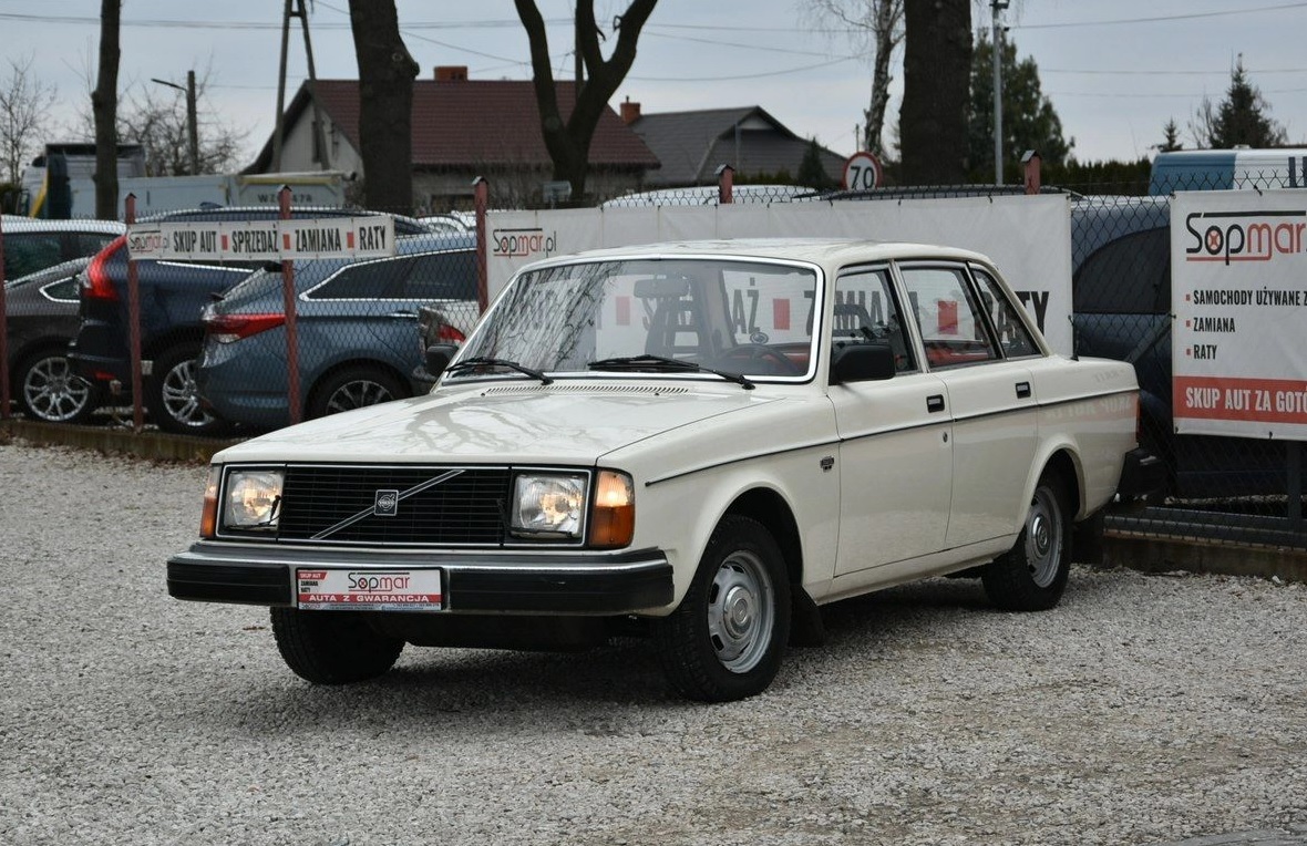 Image of Volvo 240